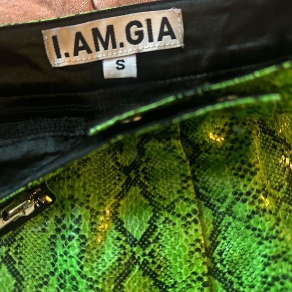 I.AM.GIA Green Mini Pencil Skirt for Night Out - Picture 3 of 3